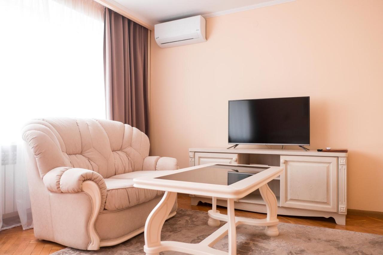 Hotel Halychyna Tarnopol Zewnętrze zdjęcie