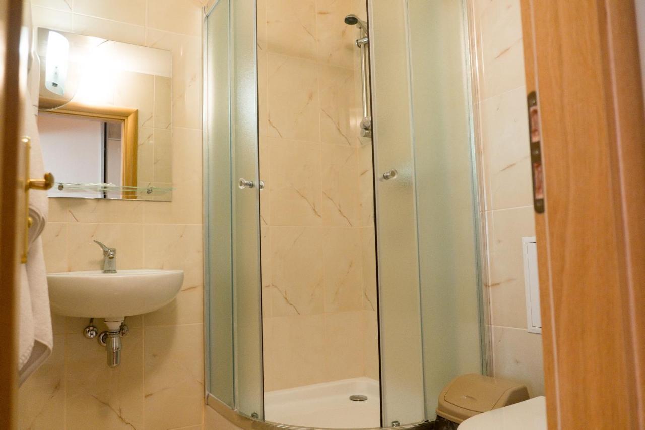 Hotel Halychyna Tarnopol Zewnętrze zdjęcie