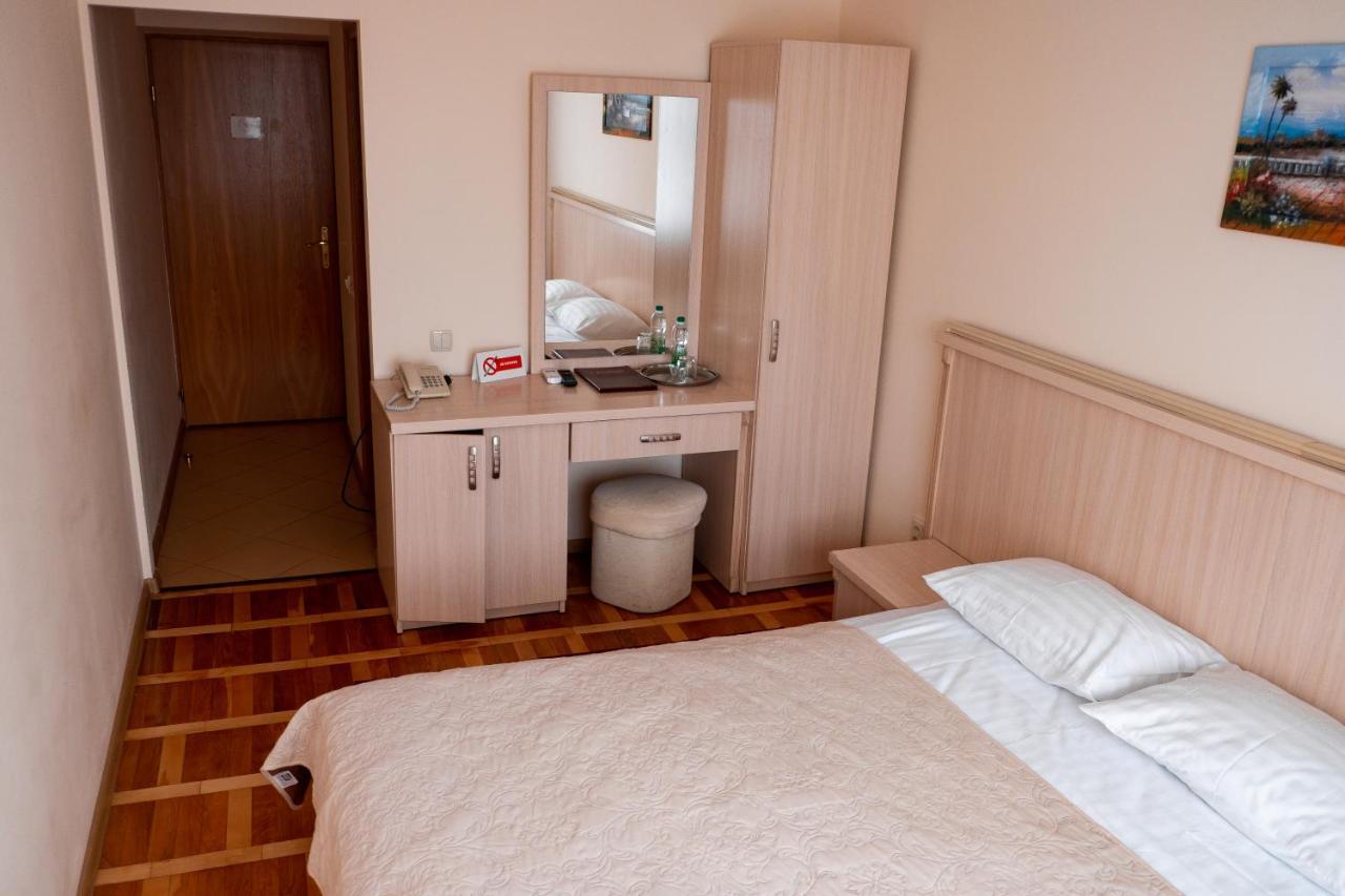 Hotel Halychyna Tarnopol Zewnętrze zdjęcie