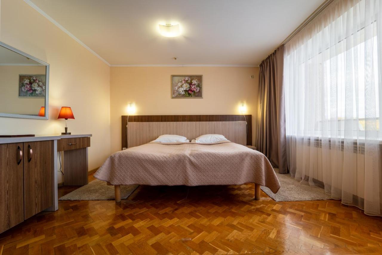 Hotel Halychyna Tarnopol Zewnętrze zdjęcie
